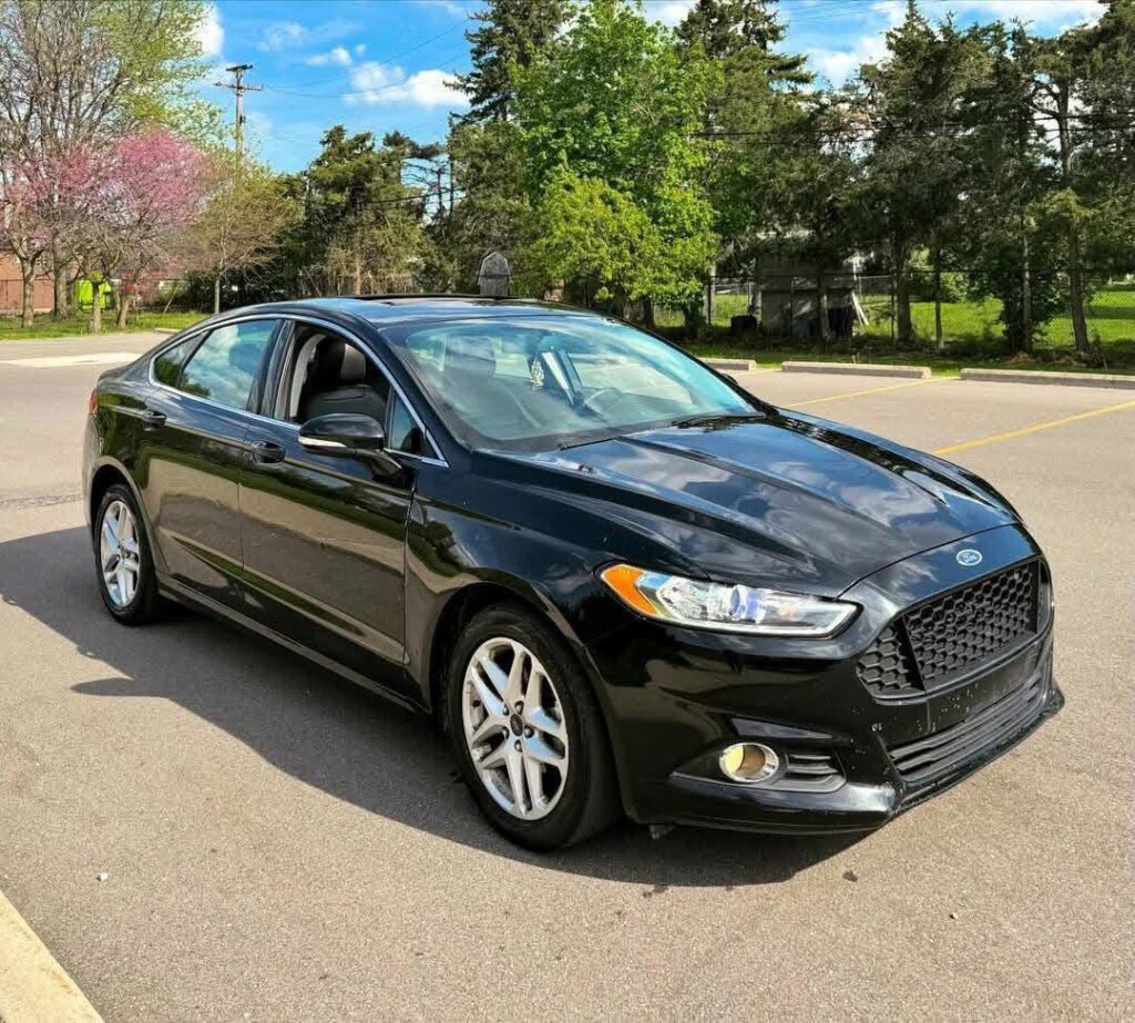 2016 Ford Fusion SE