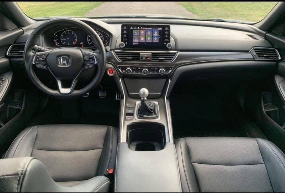2018 Honda Accord 2.0T Sport - Image 6