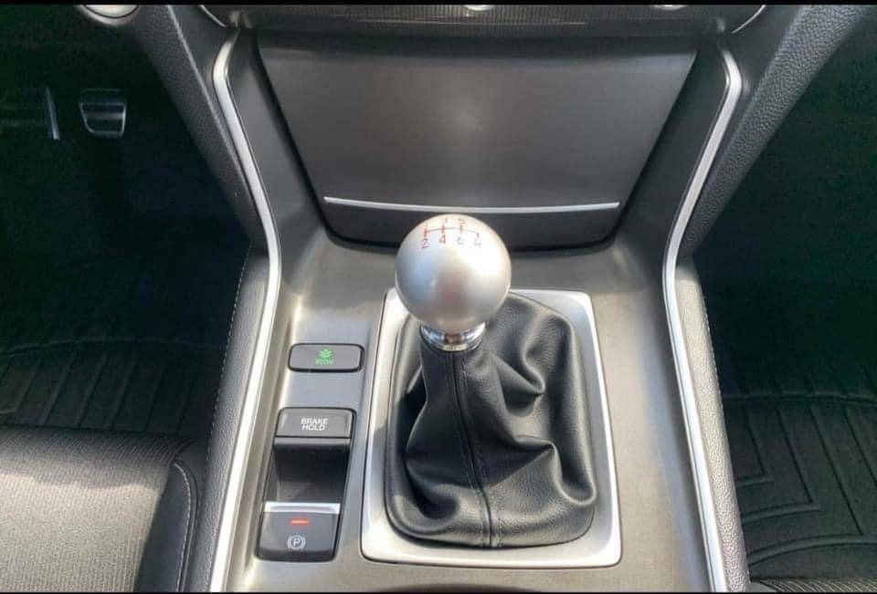 2018 Honda Accord 2.0T Sport - Image 4
